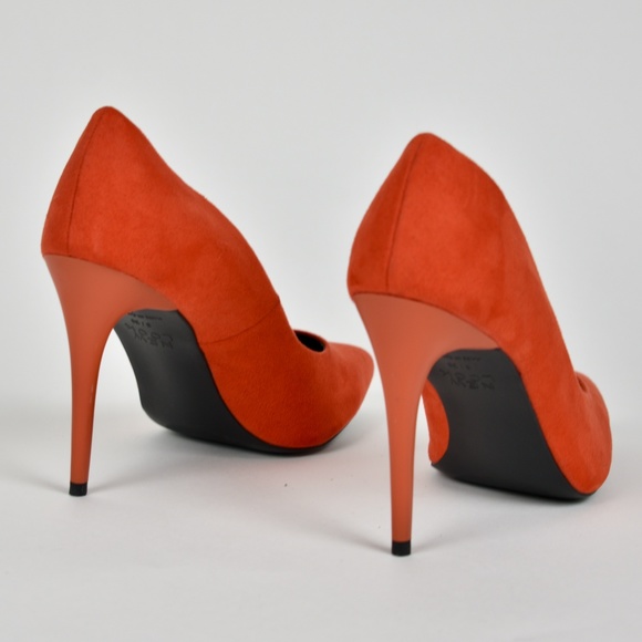 Red Heels SZ38 - Picture 3 of 7